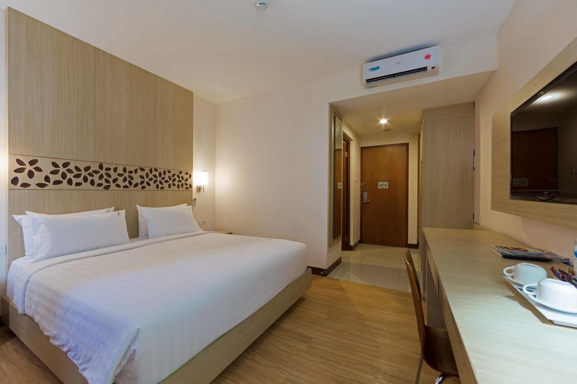 Vihan Suites Bali Kuta  Exterior photo